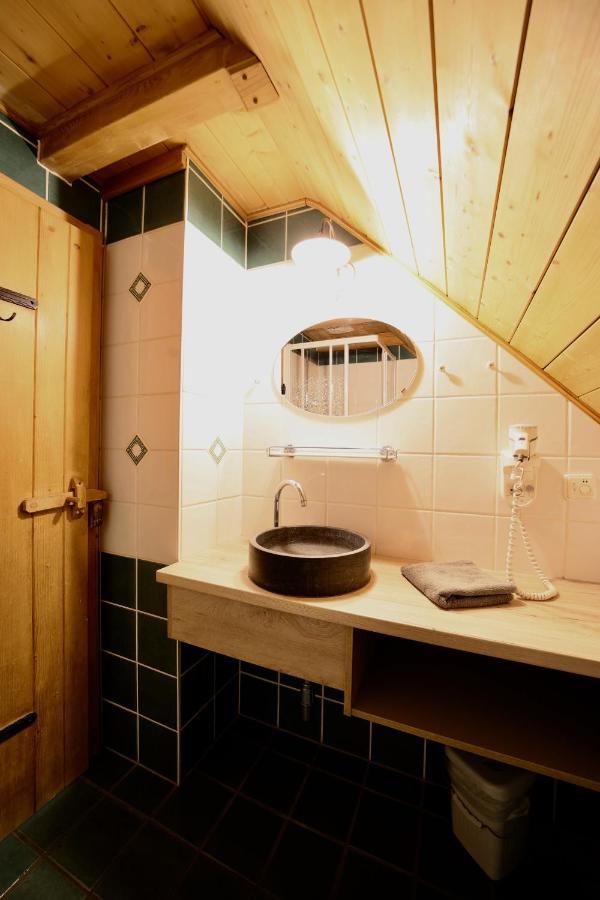 Schermerhuetten Chalet *